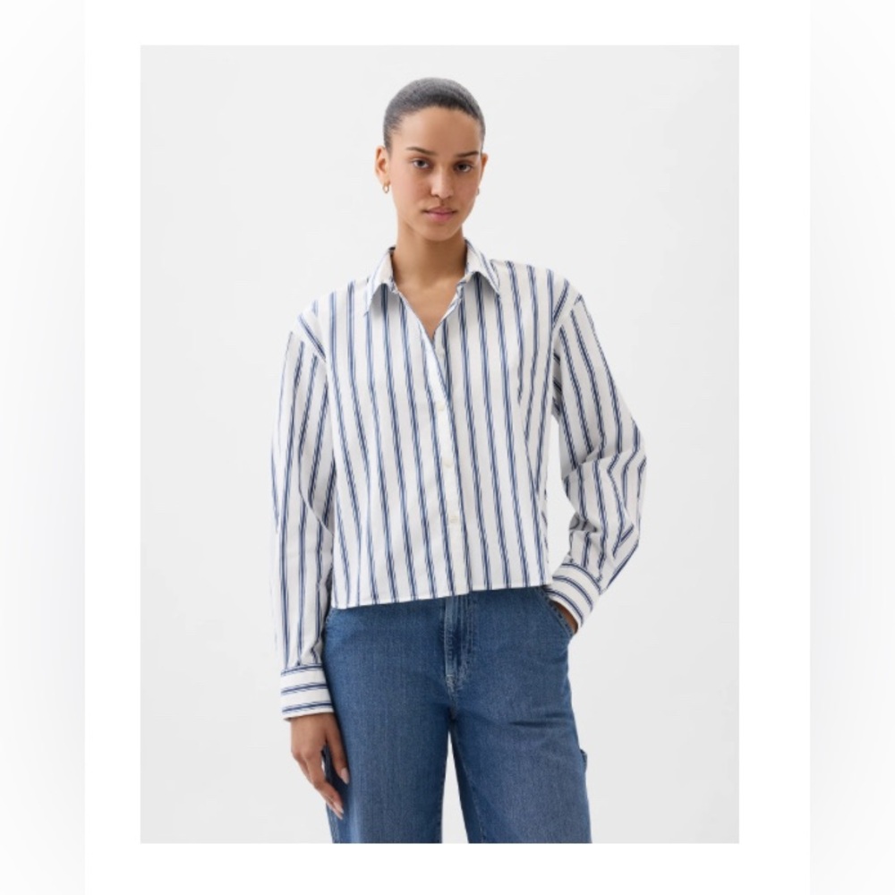 NWT Gap Organic Cotton Cropped Shirt